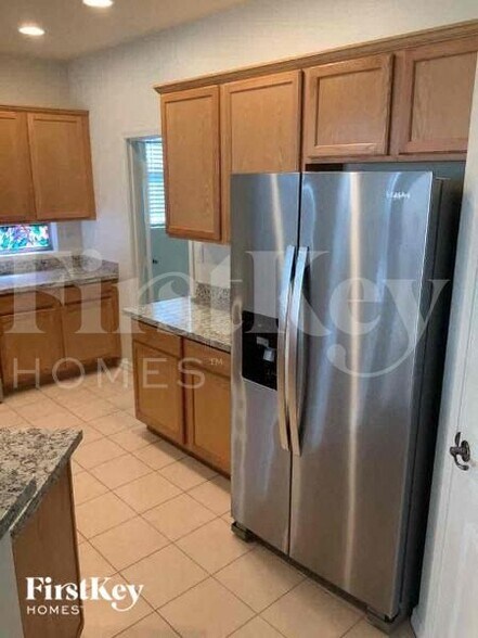 Building Photo - 29365 N 67th Dr