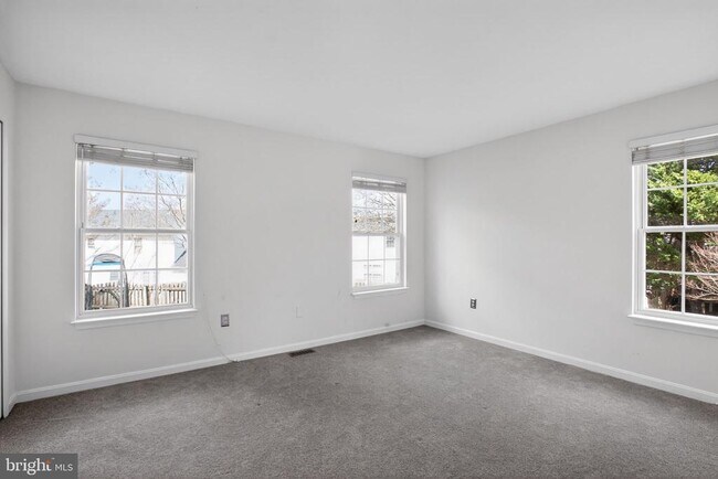 Building Photo - 28 Basalt Dr