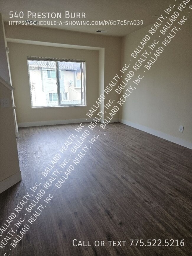 Building Photo - Beautiful Townhome at Rancho San Rafael