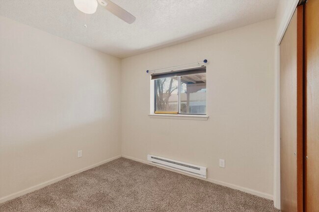 Building Photo - 222 Shannon Pl NW