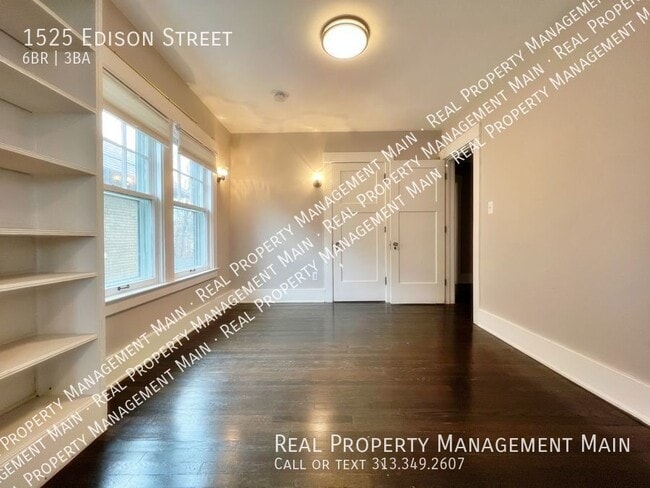 Building Photo - 1525 Edison St