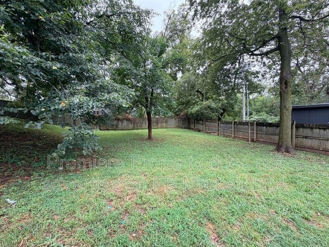 Building Photo - 1749 Sinnott Cir