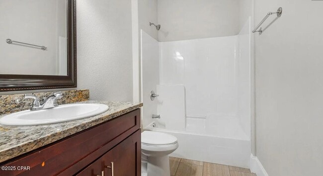 Building Photo - 102 Pura Vida Ct