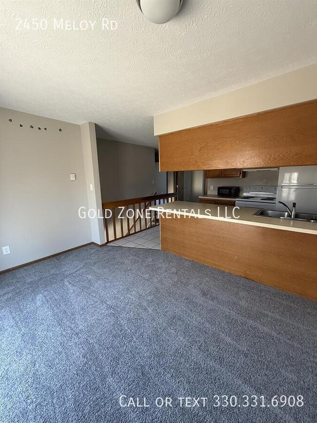 Building Photo - 2450 Meloy Rd