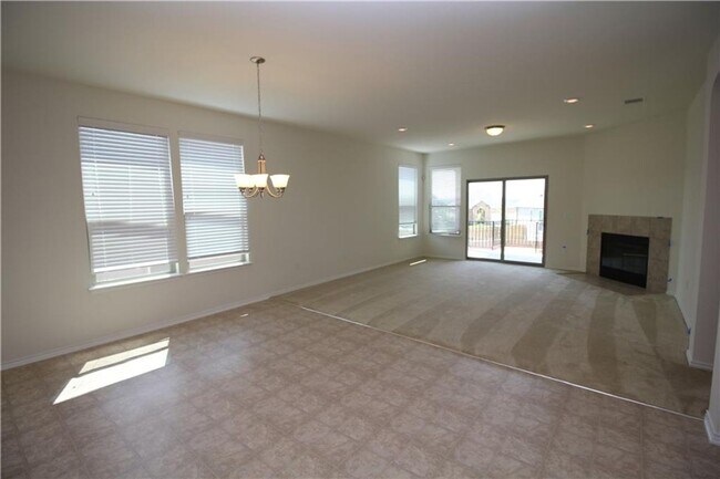 Building Photo - Beautiful one story brick home!