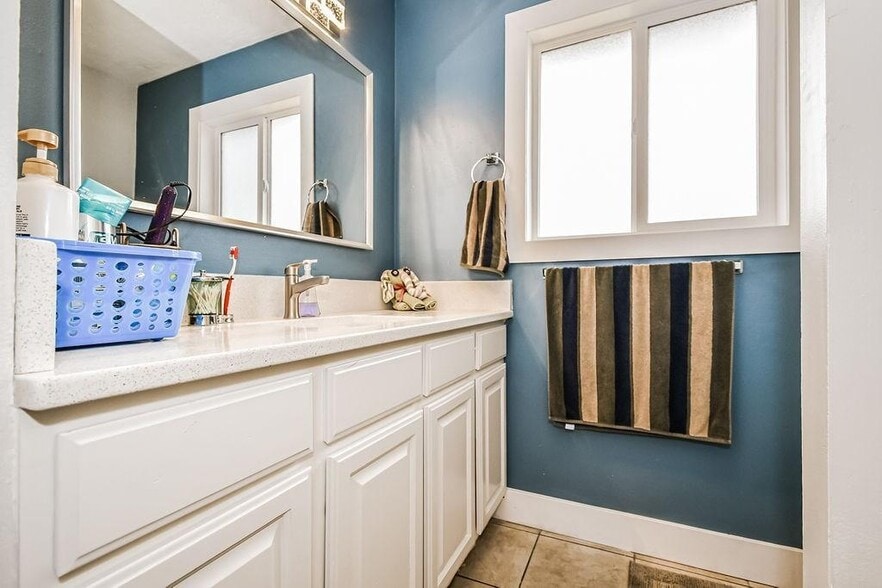 Bathroom - 5137 Mesquite Dr