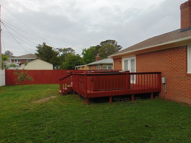 Building Photo - ALL BRICK RANCH WITH ATTACHED GARAGE