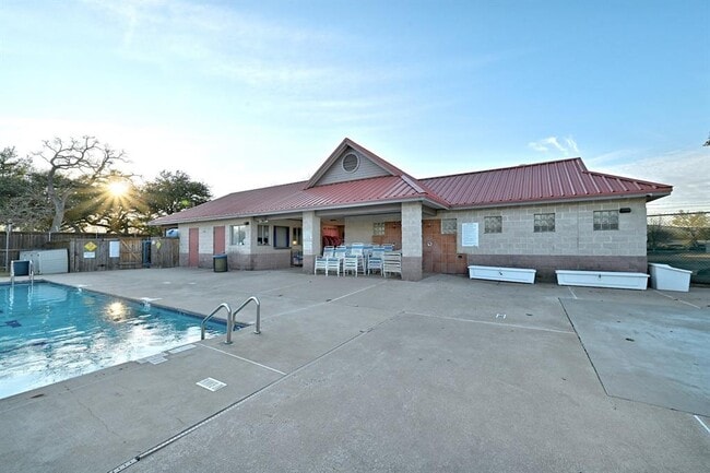 Building Photo - 10229 Missel Thrush Dr