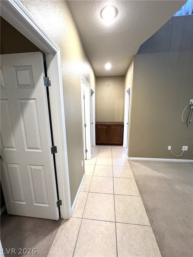 Building Photo - 8154 Sandy Slope Ct