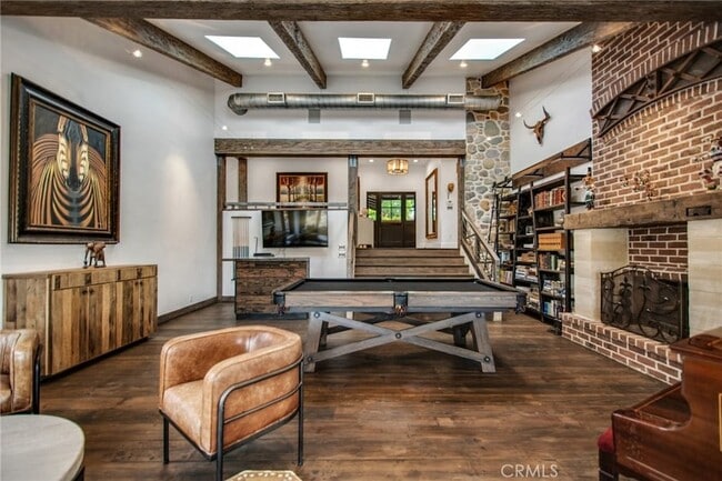 Building Photo - 27151 Mission Hills Dr