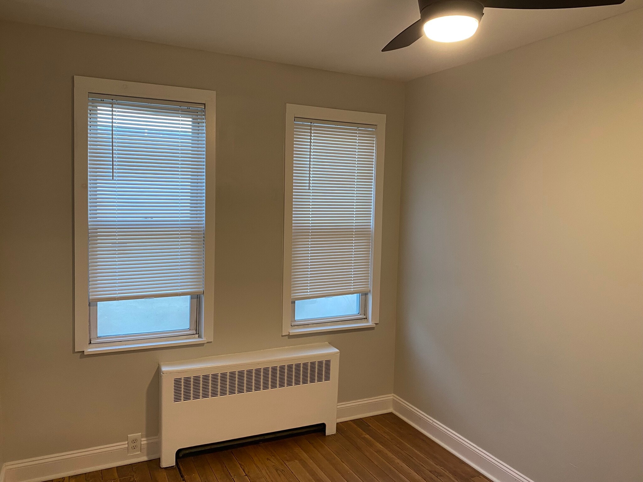 Rear Bedroom - 3145 Almond St