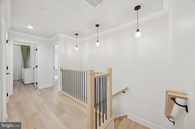 Building Photo - 3001 Sedgeview Walk