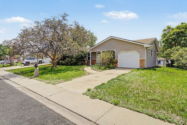 Building Photo - 2519 Danbury Dr