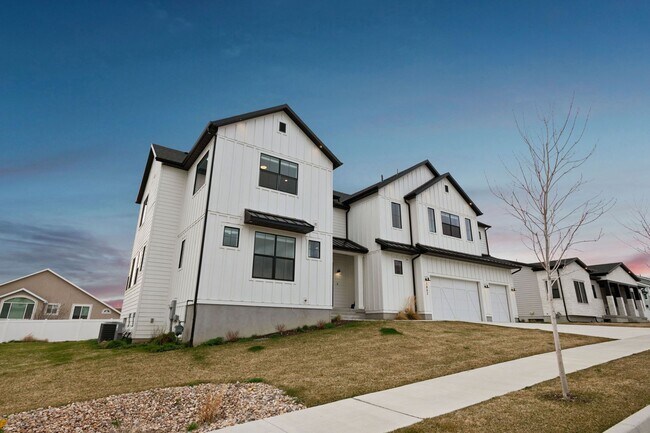 Building Photo - 7862 Danish Pine Ln