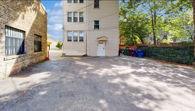Rear Building/Private Parking Lot - 425 N Maple Ave