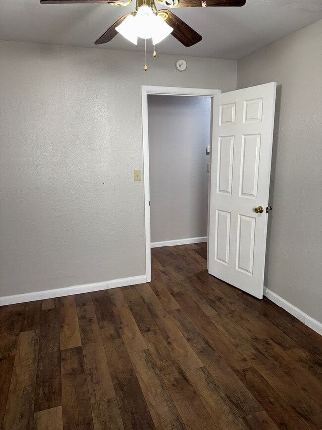 Building Photo - 211 S Choctaw