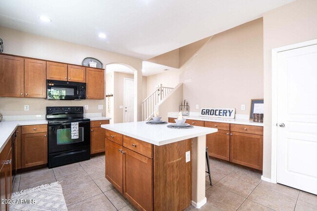 Building Photo - 12865 N 151st Dr