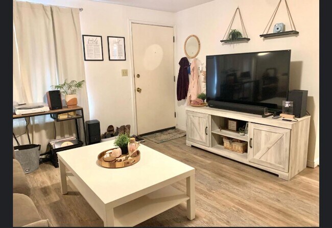 Building Photo - B/1B Pet Friendly Apartment South of BYU