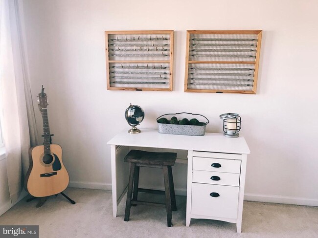 Building Photo - 7806 River Rock Way