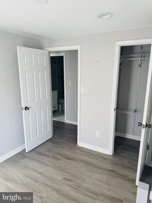 Building Photo - 9611 Brassie Way