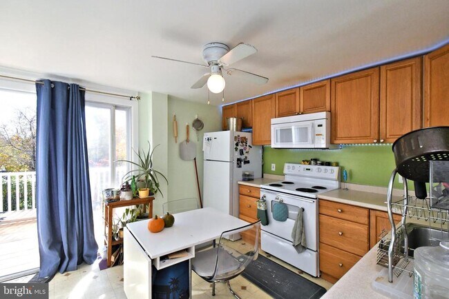 Building Photo - 2 High St