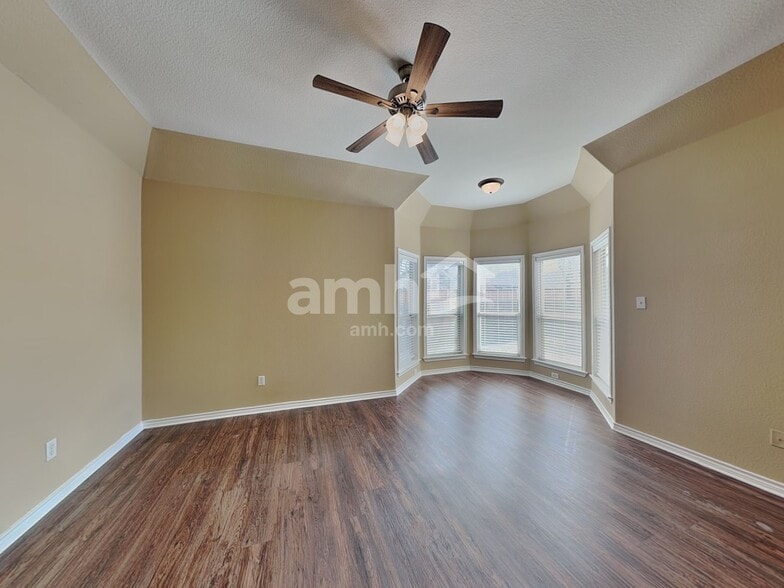 Building Photo - 154 Justin Leonard Dr