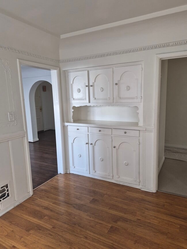 Breakfest room#2 - 357 S Doheny Dr