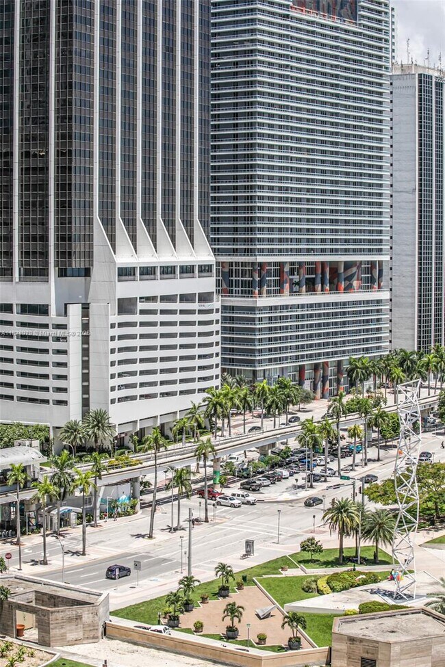 Building Photo - 335 S Biscayne Blvd