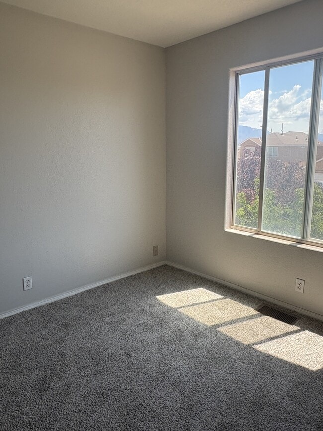 Building Photo - 1607 Costilla Rd