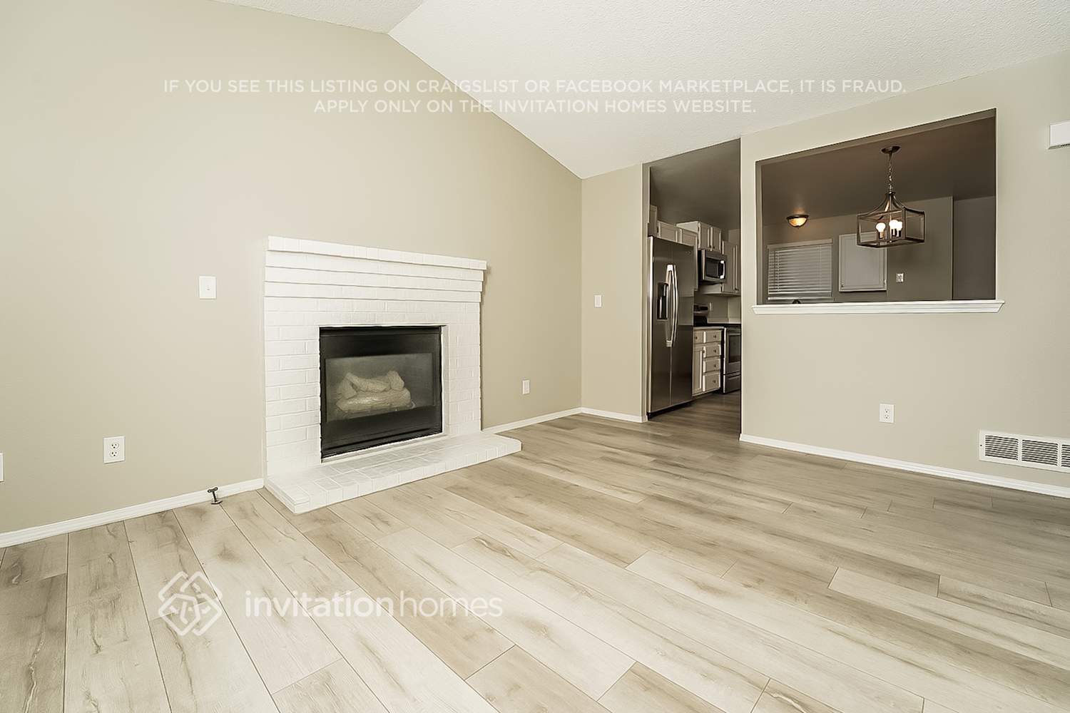 Building Photo - 12230 Newport Dr