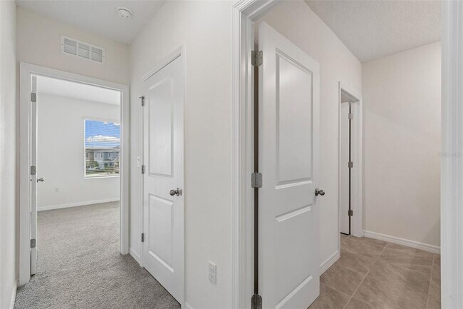 Building Photo - 8454 Ender Hls Dr