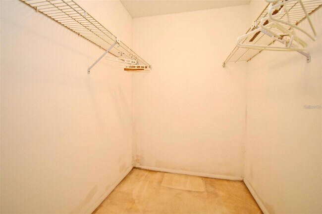 Building Photo - 536 Orange Dr