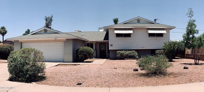 Primary Photo - 1004 E Riviera Dr