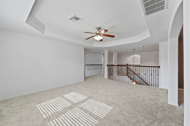 Building Photo - 26422 Creston Woods Dr