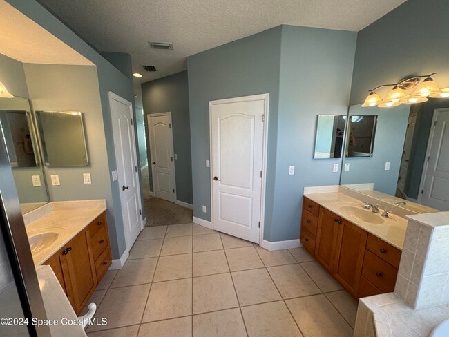 Building Photo - 1507 Auburn Lakes Dr