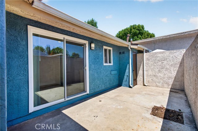 Building Photo - 8416 Burnet Ave