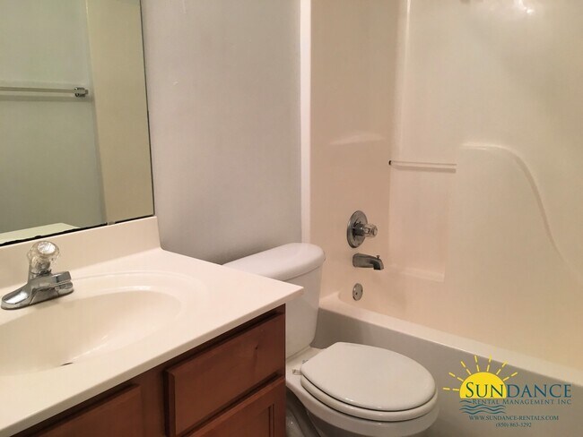 Building Photo - Charming 3-Bedroom Home in the Heart of Ni...