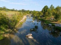 Building Photo - 445 Bendigo Ln