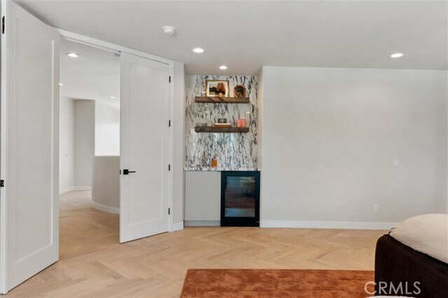 Building Photo - 17437 Oak Creek Ct