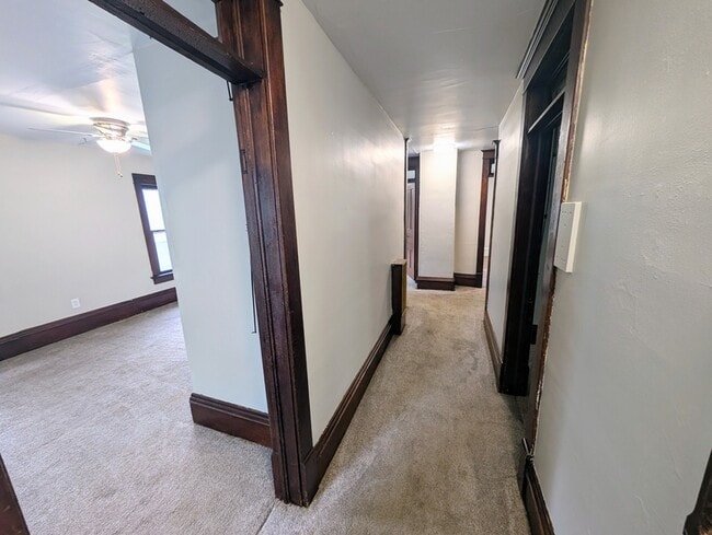 Building Photo - 1012 Bethel St