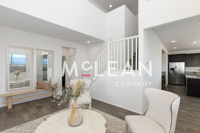 Building Photo - Gorgeous 2-Story 4-Bedroom Home with Loft ...