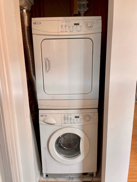 Washer and dryer in unit - 140 W Clay St