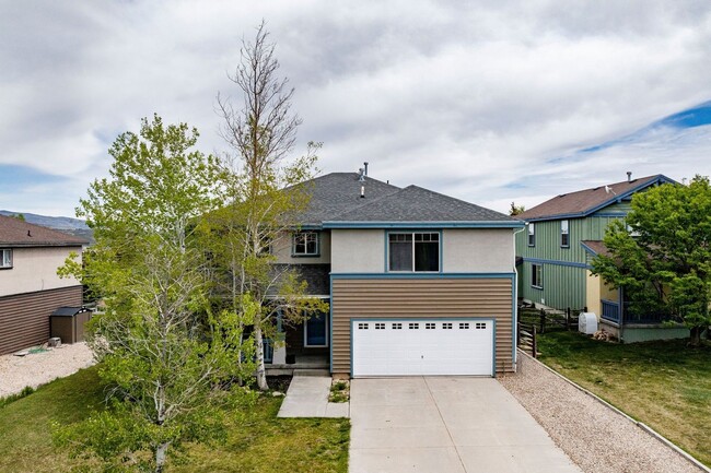 Building Photo - 4 Bed, 2.5 Bath Home in Trailside’s Sun Meadow Neighborhood