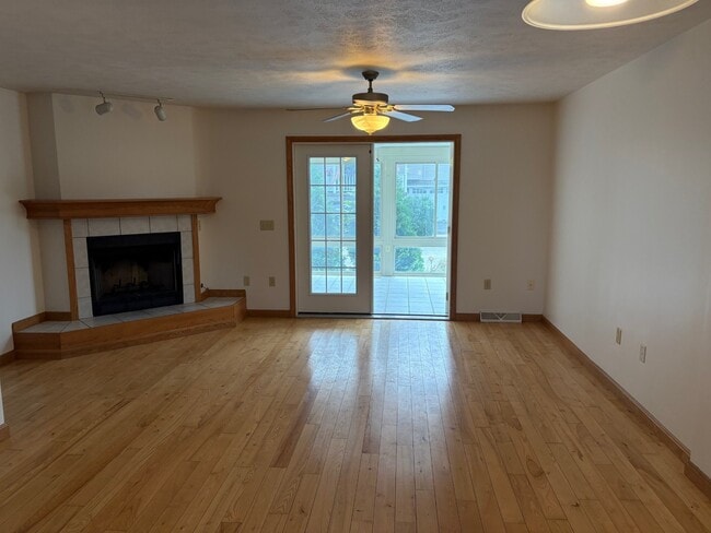 Building Photo - 4139 Wood Hills Drive