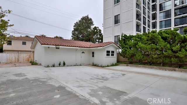 Building Photo - 2525 E Ocean Blvd