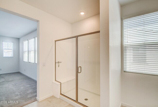 Building Photo - 9902 E Tamery Ave
