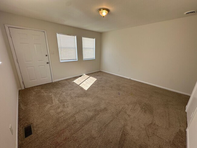 Building Photo - 4155 N Kitley Ave