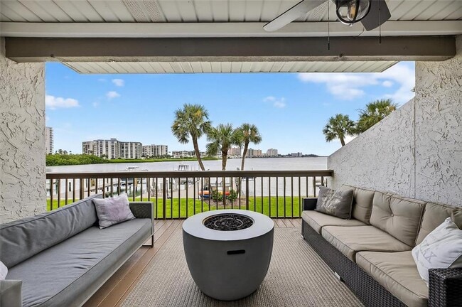 Building Photo - 160 Marina Del Rey Ct