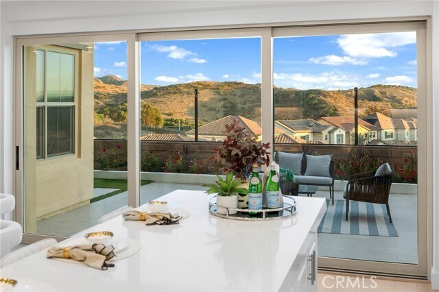 Building Photo - 206 Collino