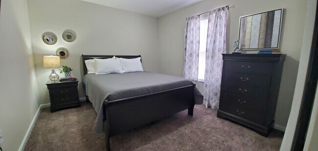 Building Photo - Fully furnished and Fully stocked Brand New Single Family Home